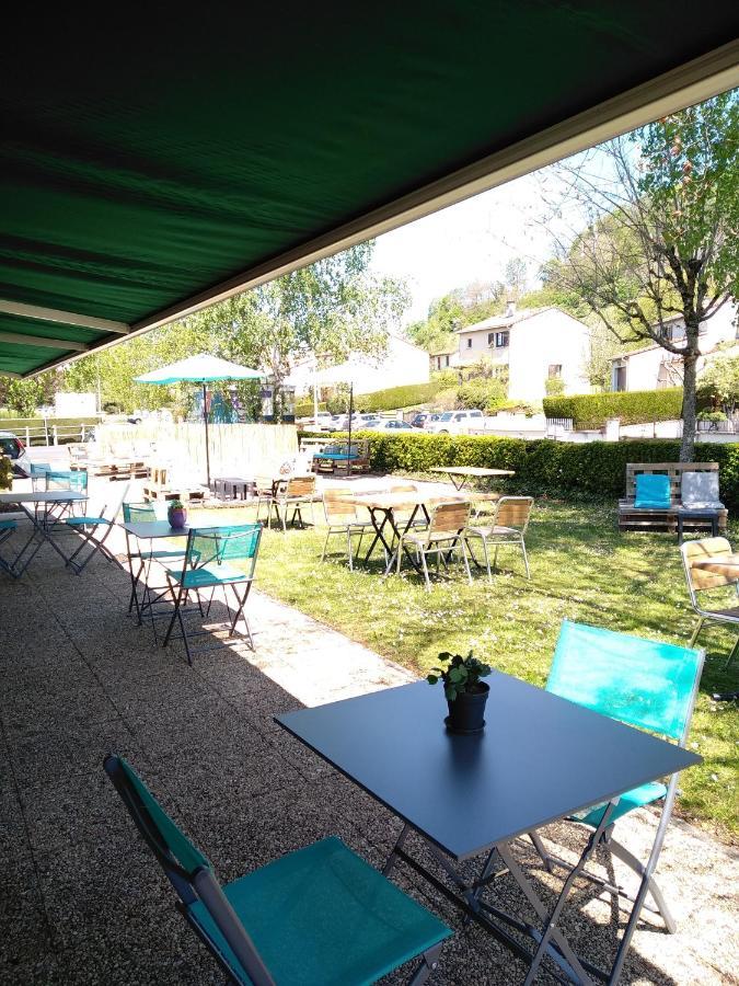 Hotel Restaurant Campanile Aurillac Exterior foto